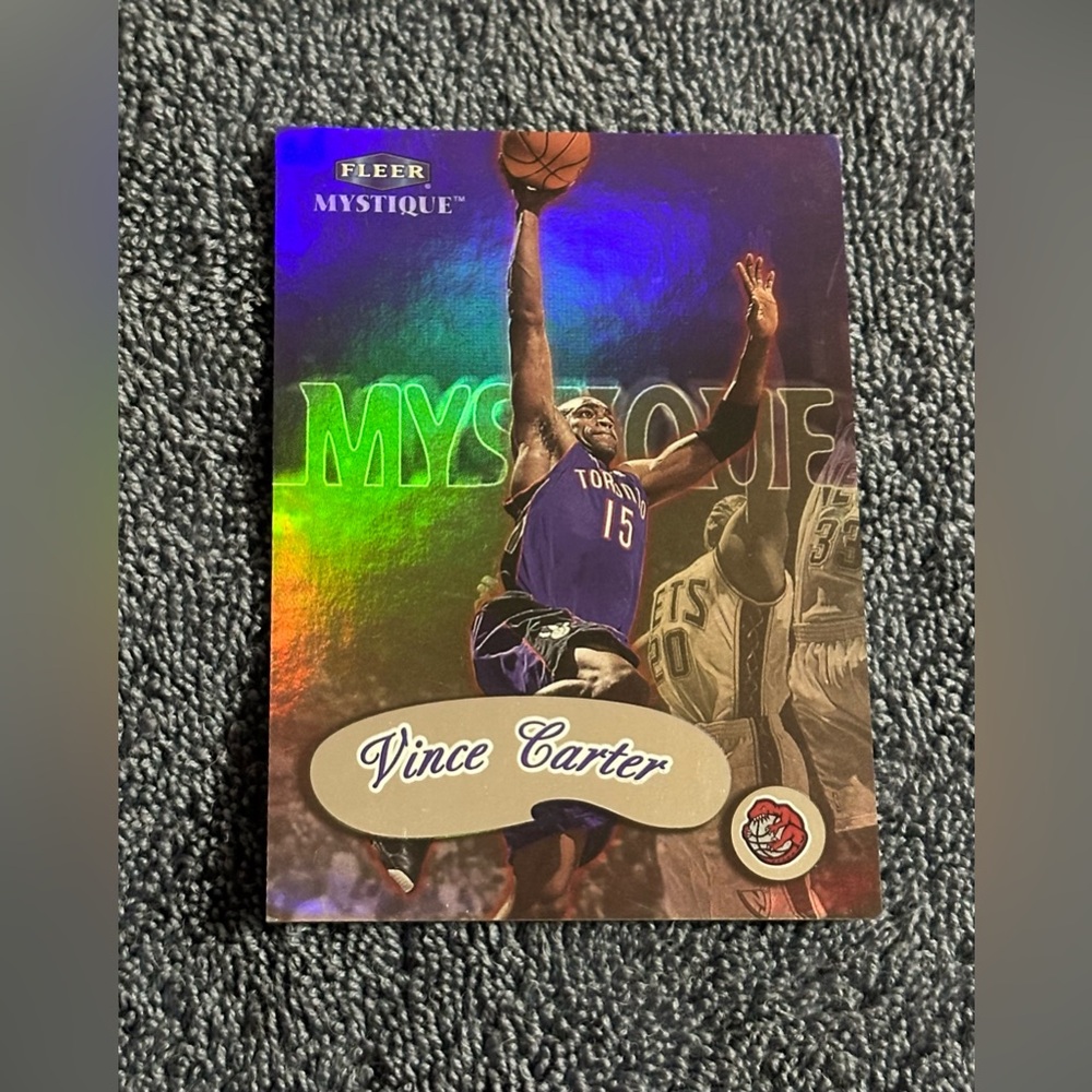 Fleer Mystique Vince Carter card